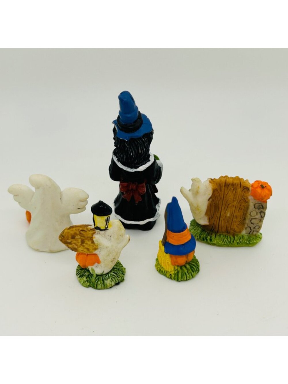 Vintage Miniature Halloween Figurine Village Sign Witch Ghost Pumpkin Tombstone - Picture 6 of 10